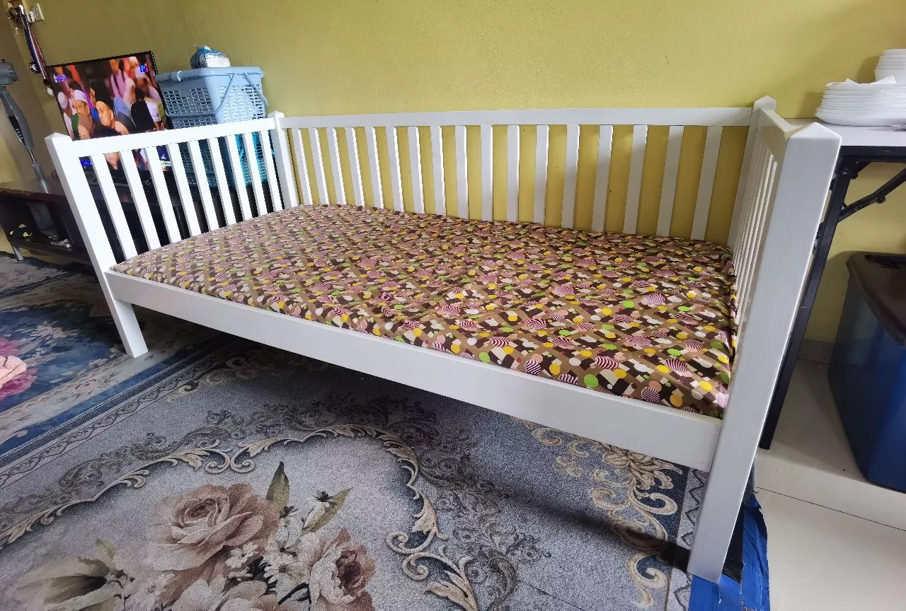 DAY BED161 - Image 2